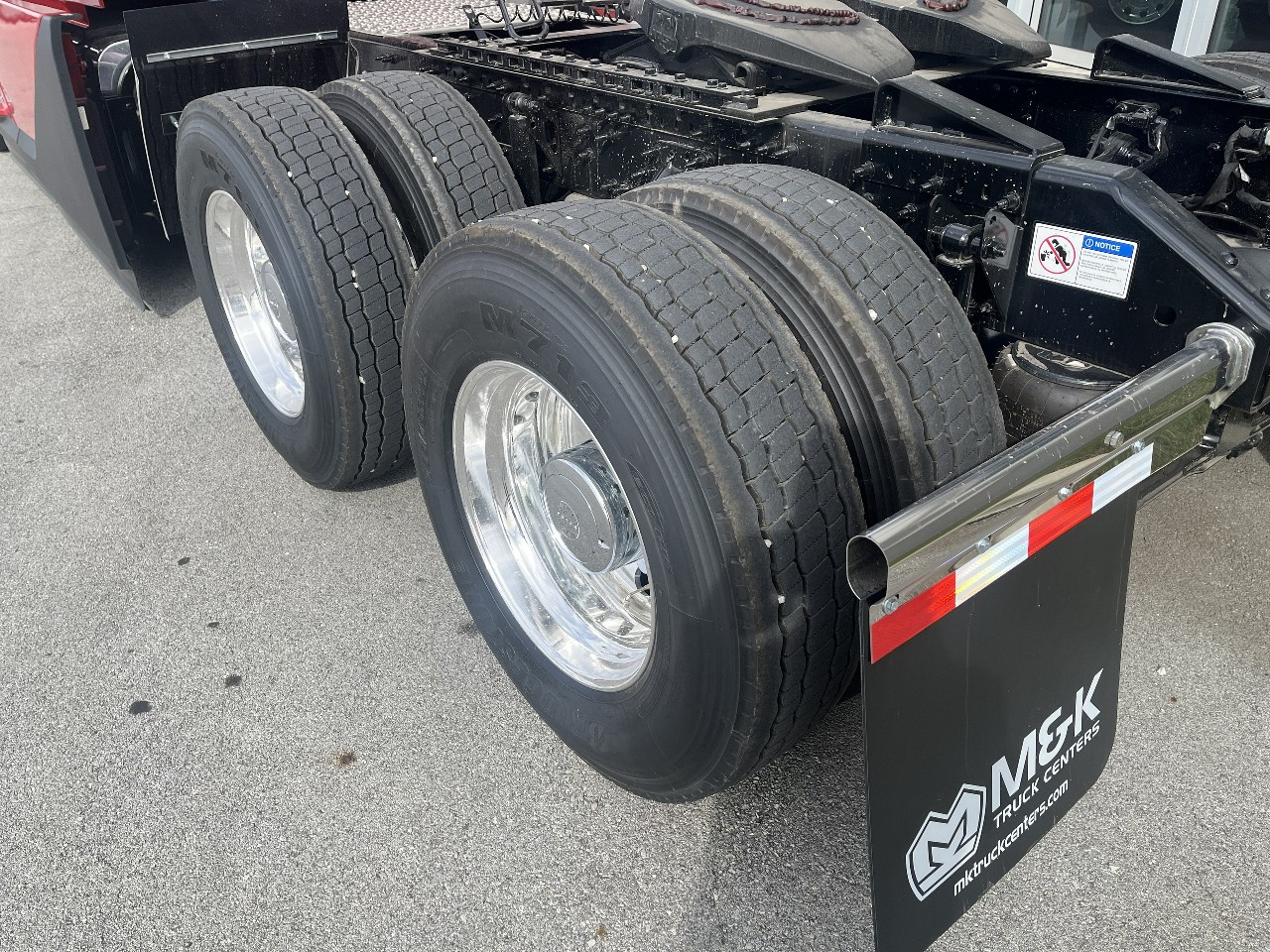 2026 Volvo - image 7