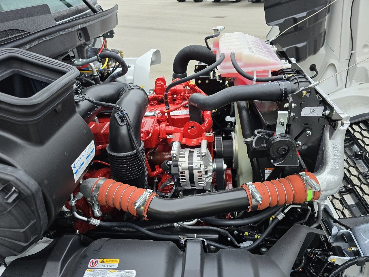 2025 Hino - image 12