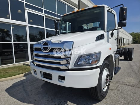 2025-hino-l6-271-wb-cab-chassis-truck #320369