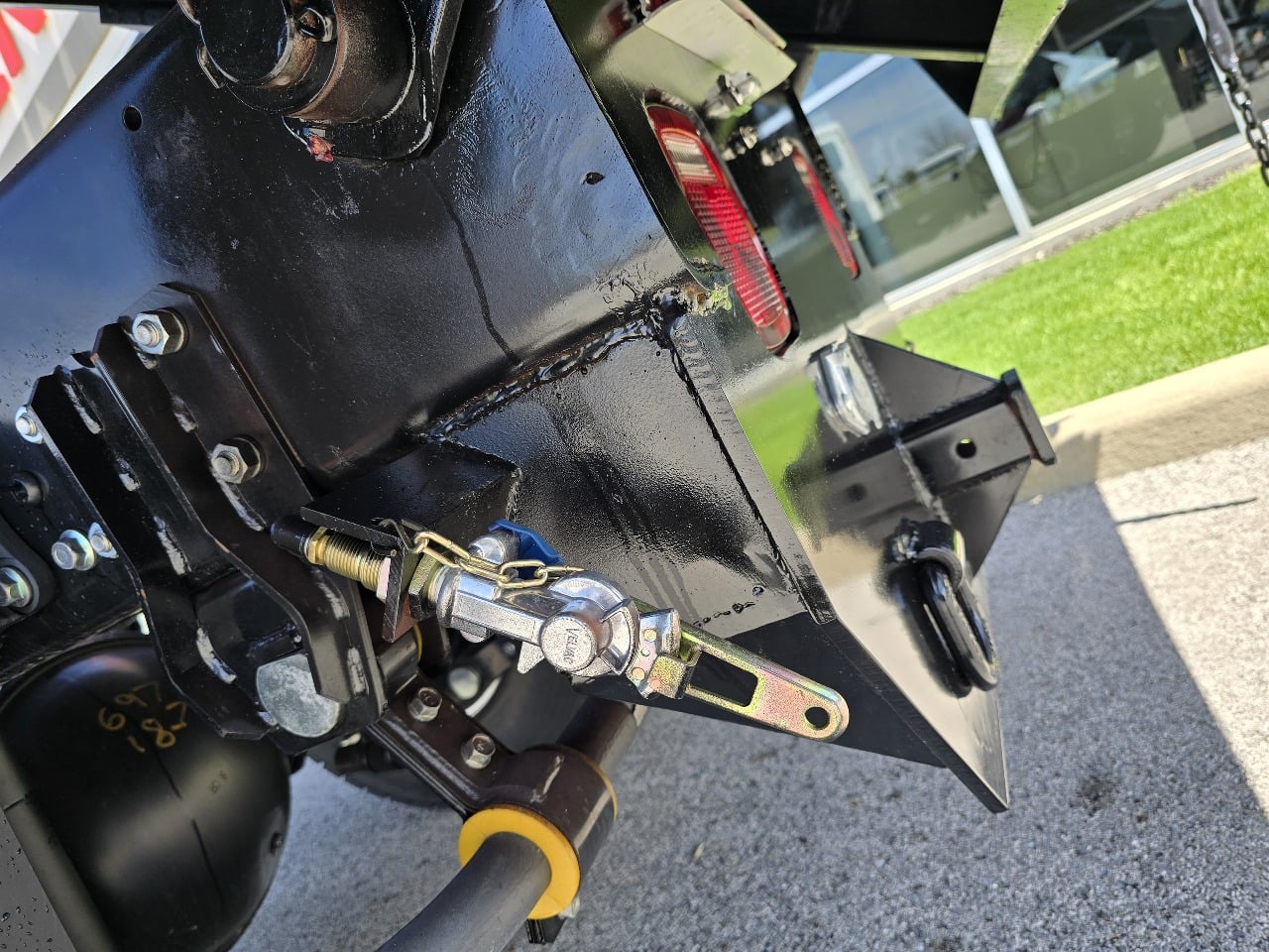 2025 Hino - image 11