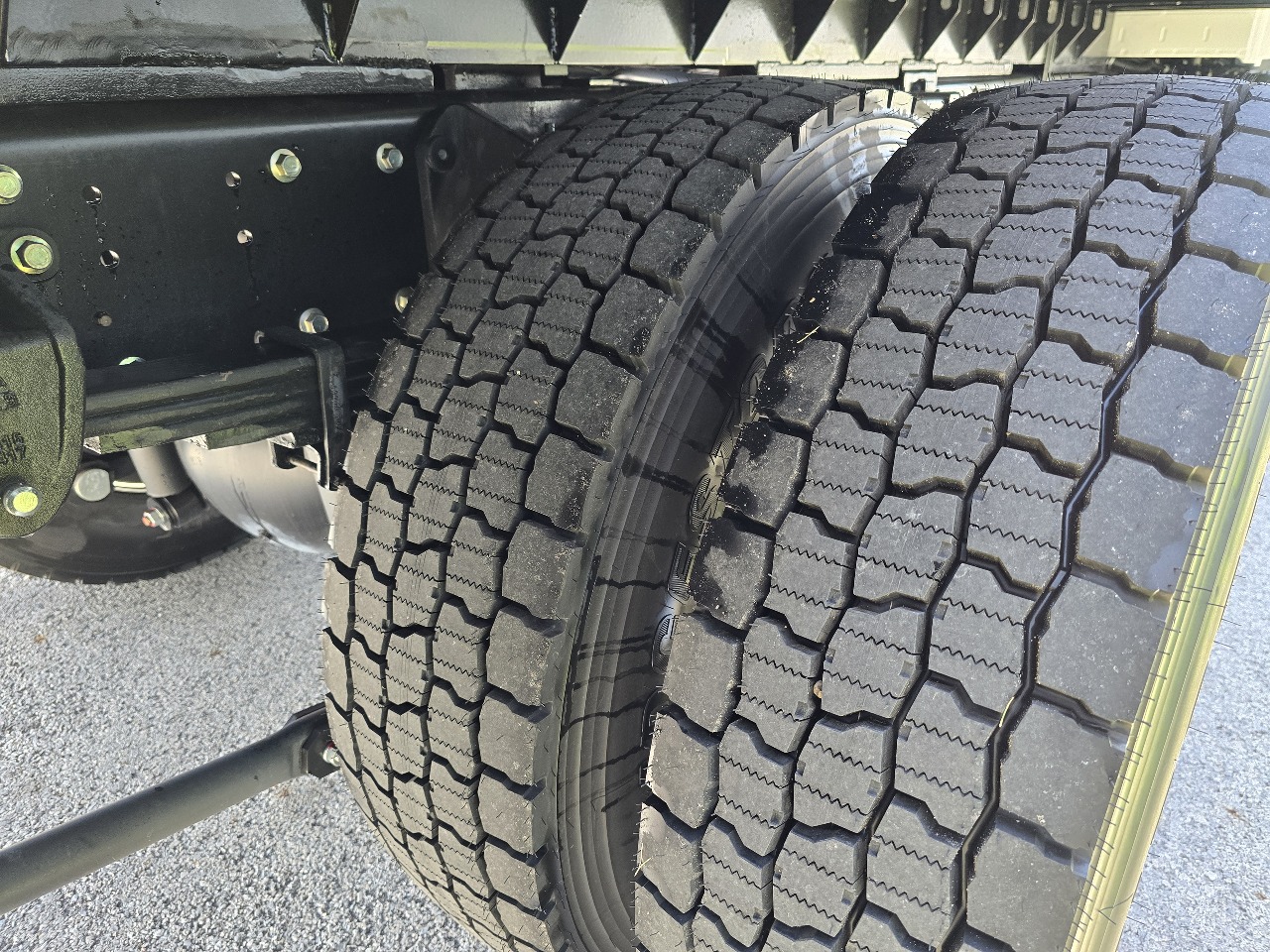 2025 Hino - image 13