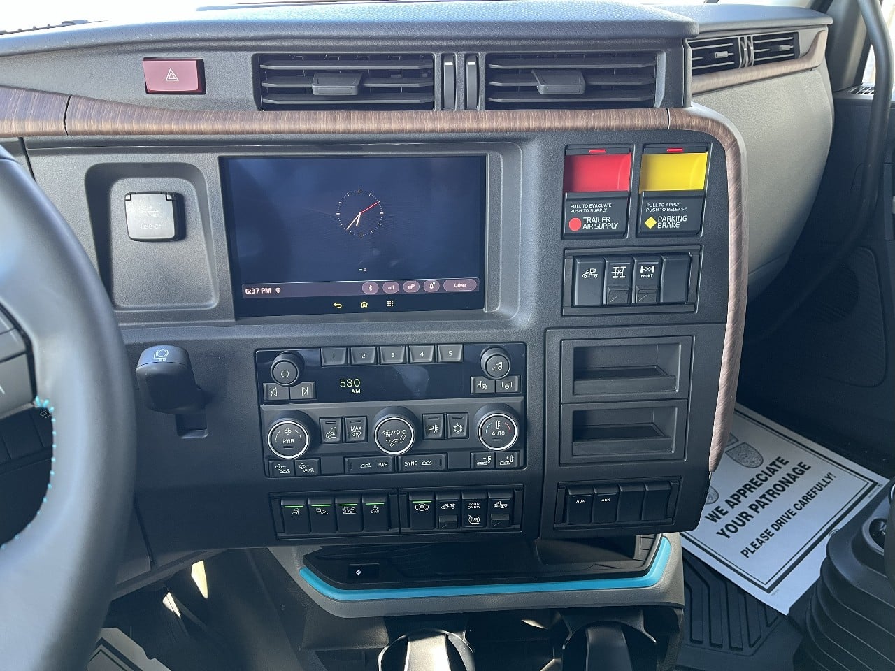 2026 Volvo - image 11