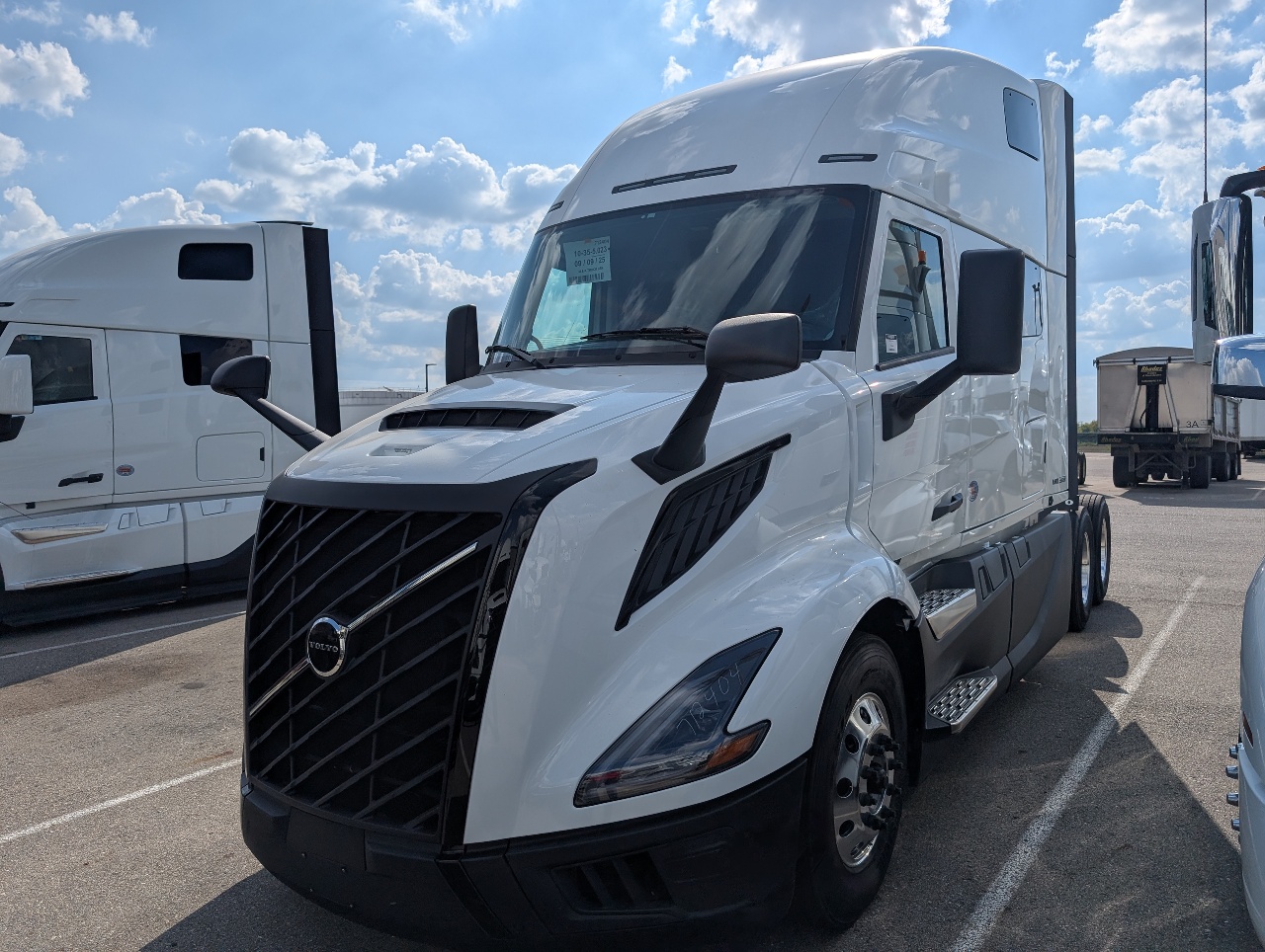 2026 Volvo - image 2