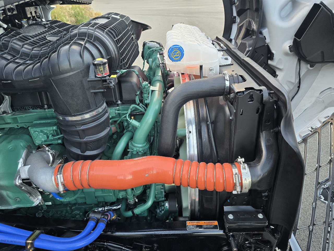 2026 Volvo - image 16