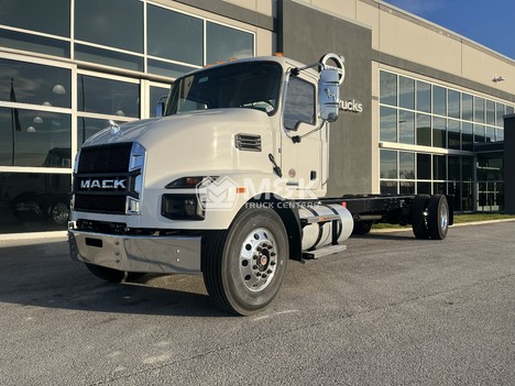 2026-mack-md-md6-274-wb-cab-chassis-truck #320413