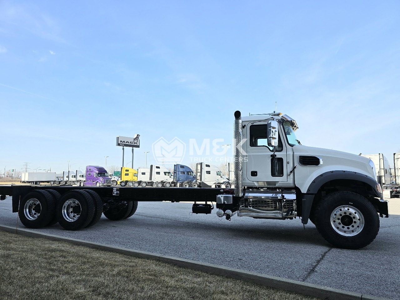 2026 Mack Granite - image 3