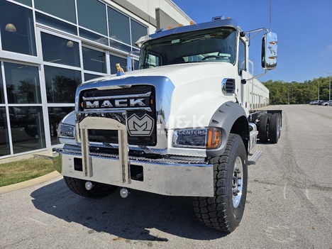 2026-mack-gr64f-cab-chassis-truck #320418