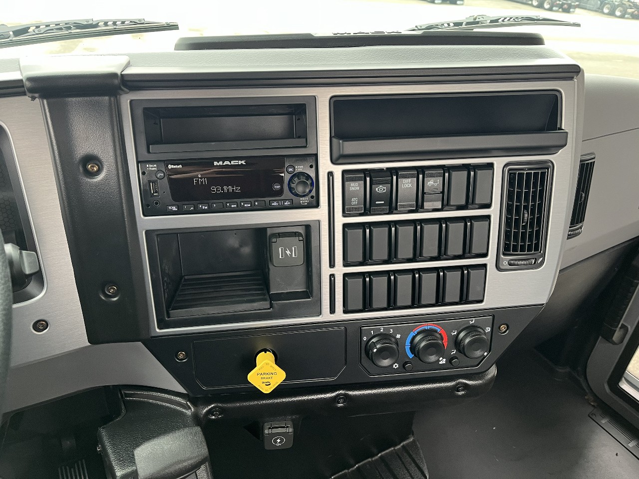 2026 Mack - image 11