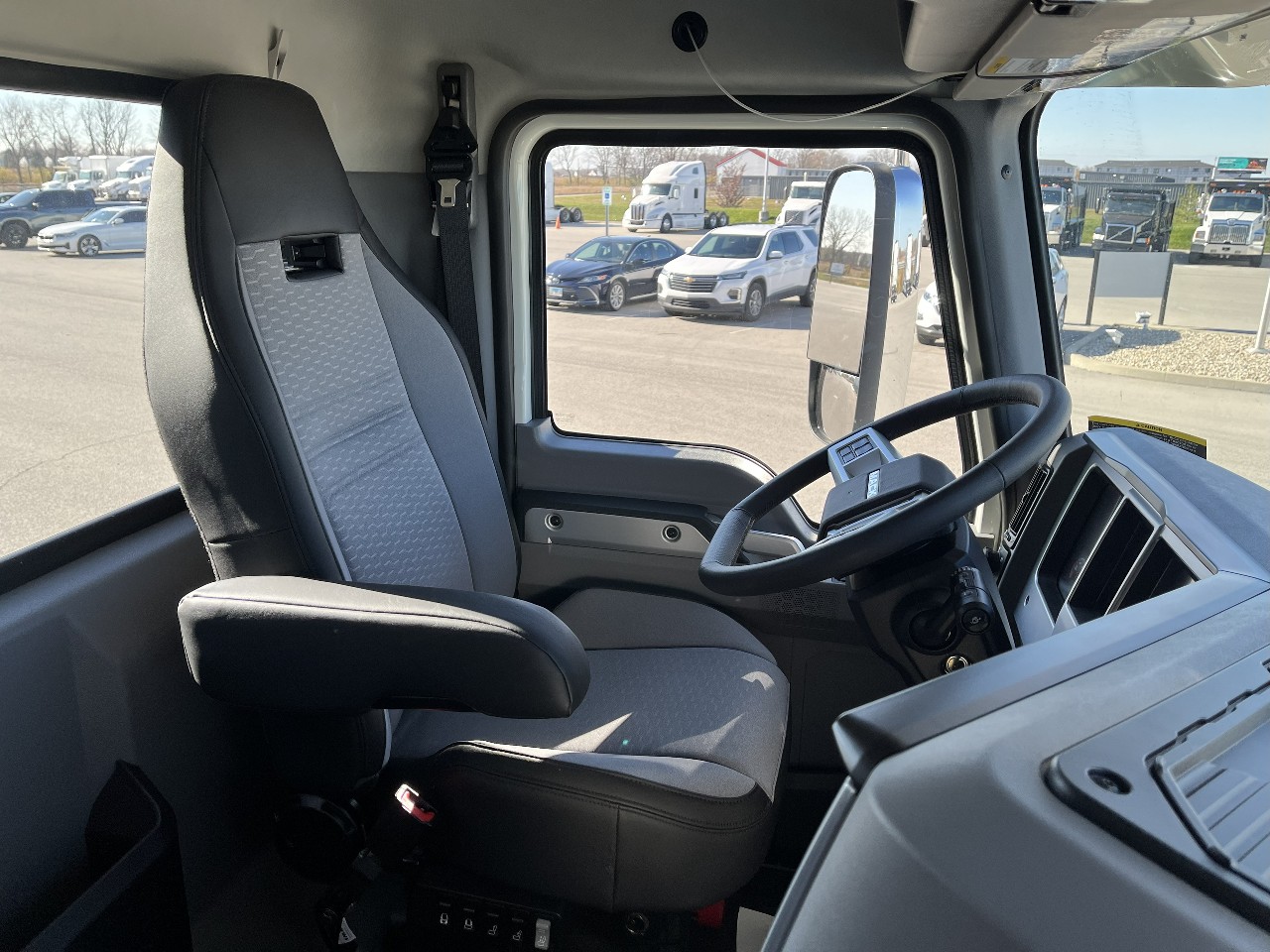 2026 Mack Granite - image 13