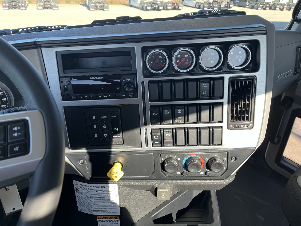 2026 Mack Granite - image 11