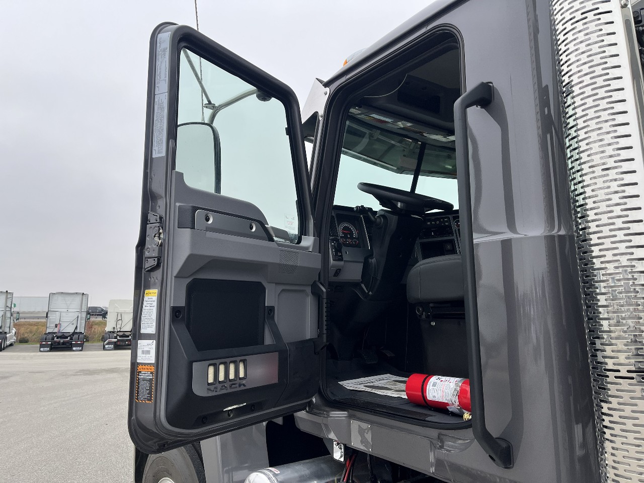 2026 Mack - image 9