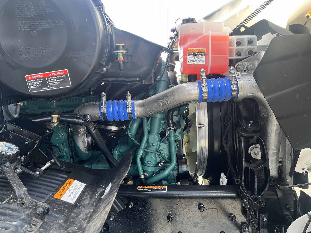 2026 Volvo - image 16