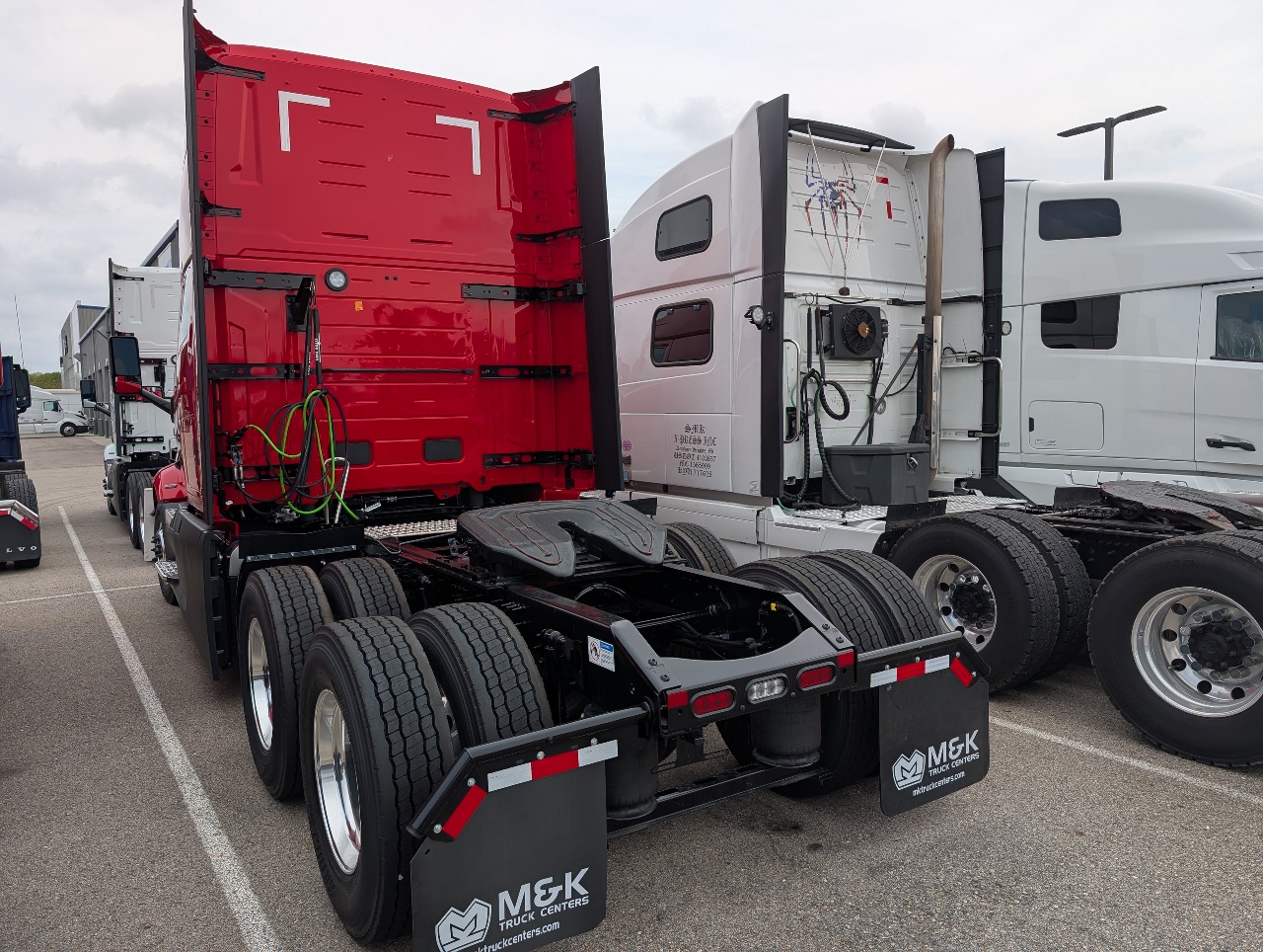 2026 Volvo - image 3