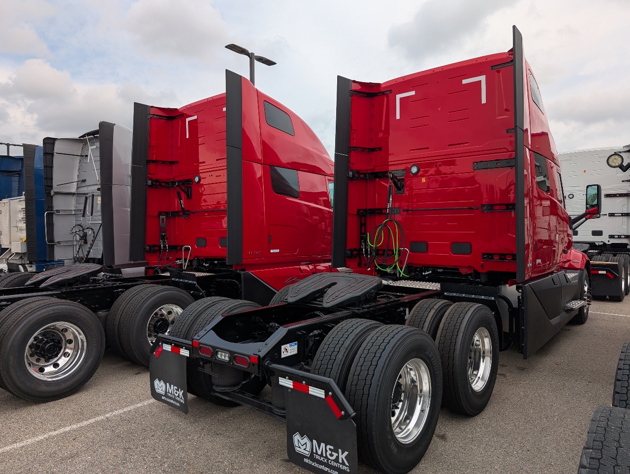 2026 Volvo - image 5