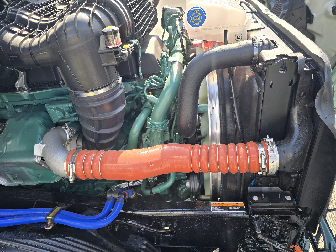 2026 Volvo - image 16