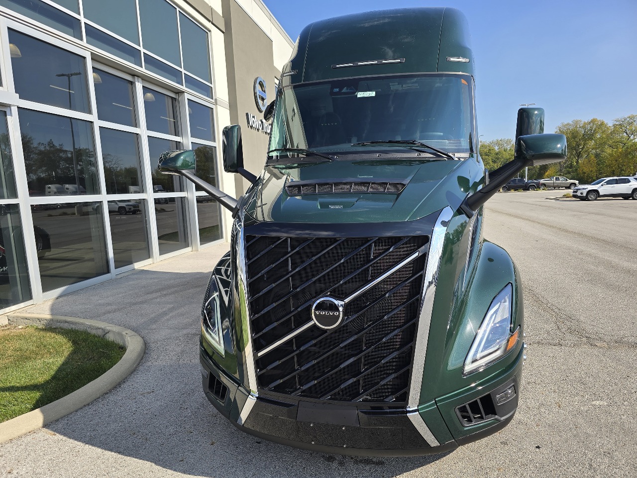 2026 Volvo - image 2