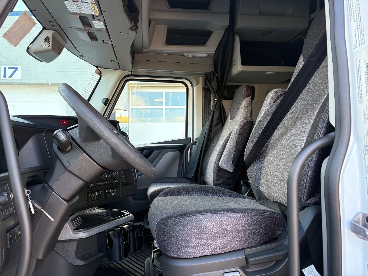 2026 Volvo - image 2