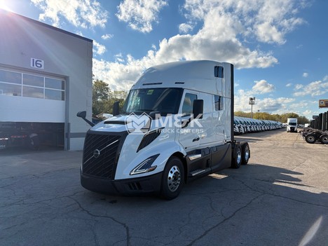 2026 VOLVO VNL64T860 Sleeper #320807