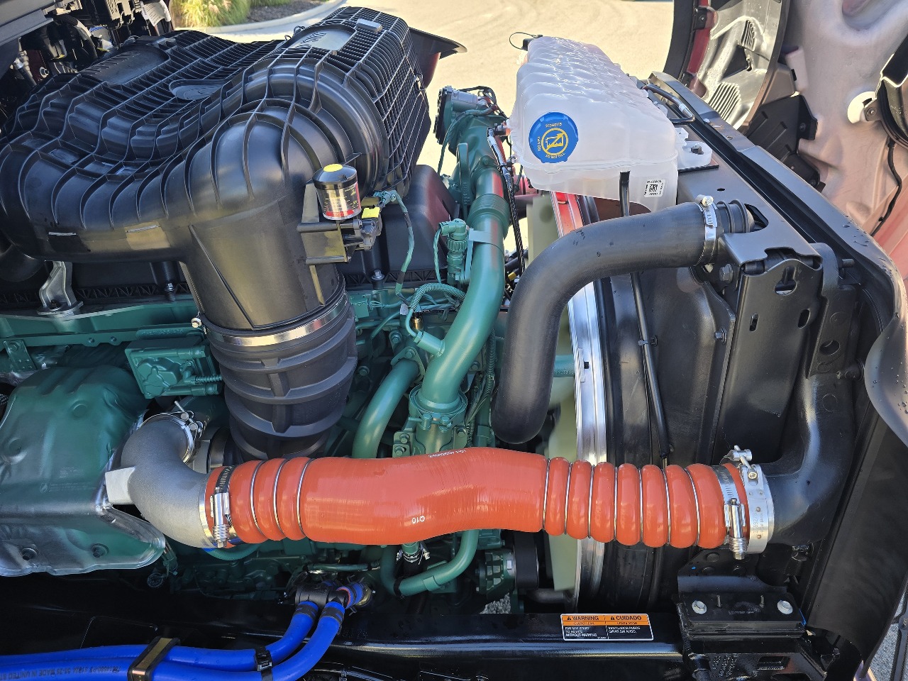 2026 Volvo - image 14