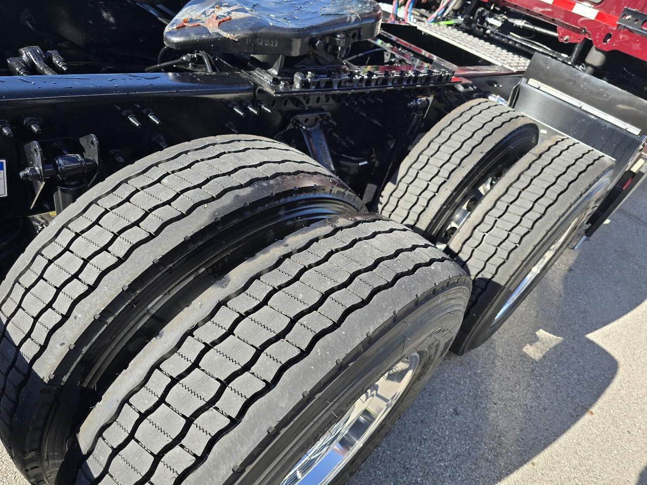 2026 Volvo - image 16