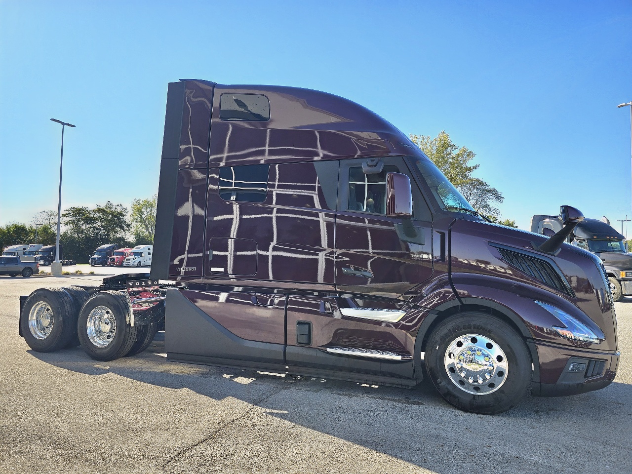 2026 Volvo - image 4