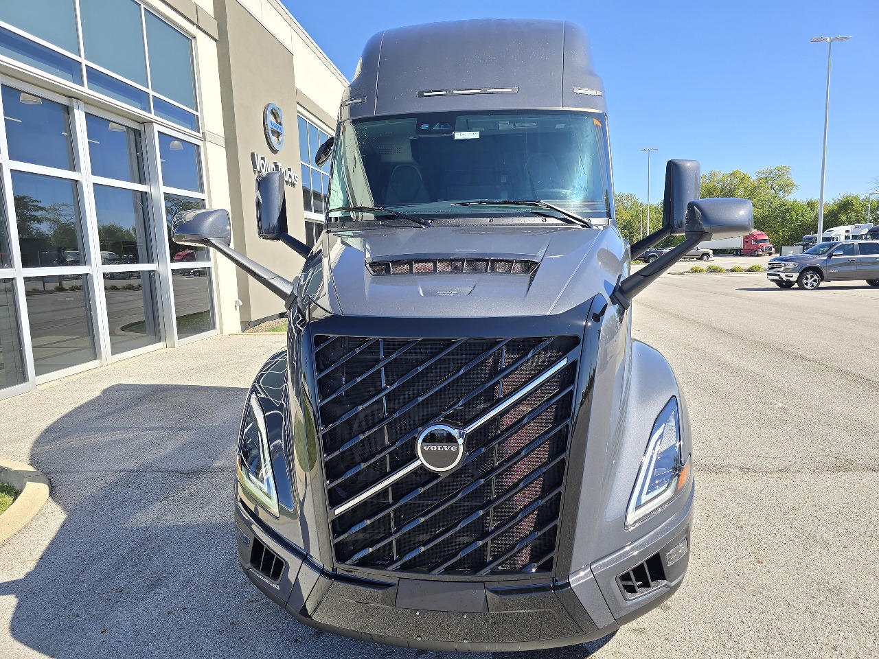 2026 Volvo - image 2