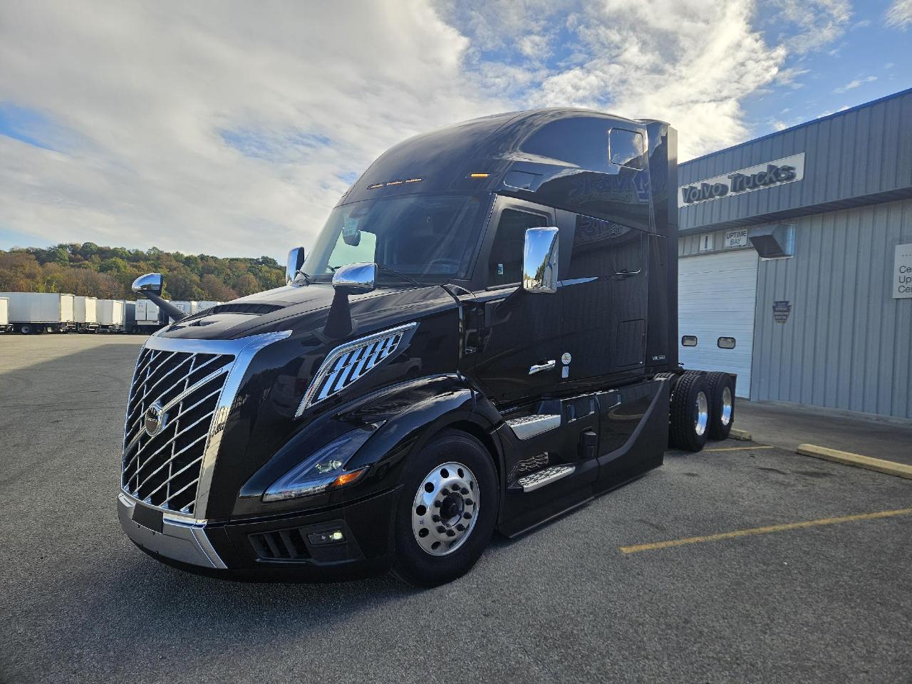 2026 Volvo - image 2