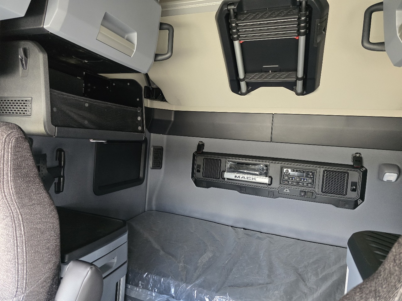 2026 Mack - image 9
