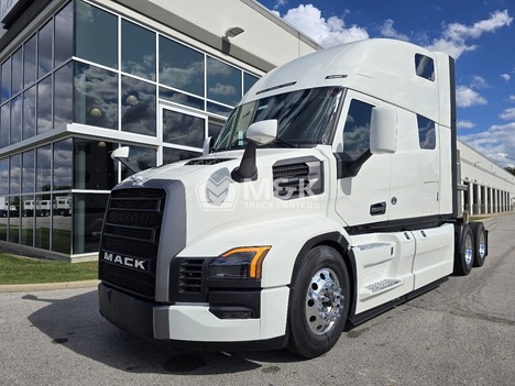 2026 MACK PR64TV04 Sleeper #321100