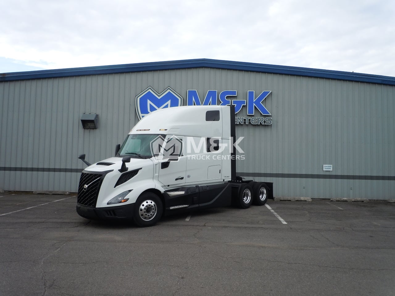 2026 Volvo - image 1