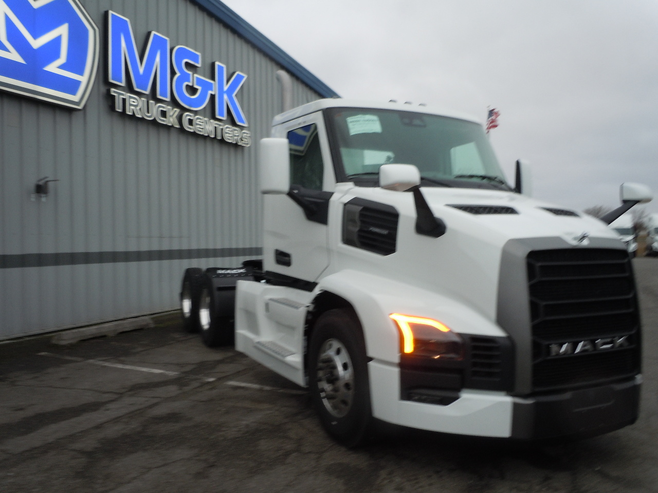 2026 Mack - image 4