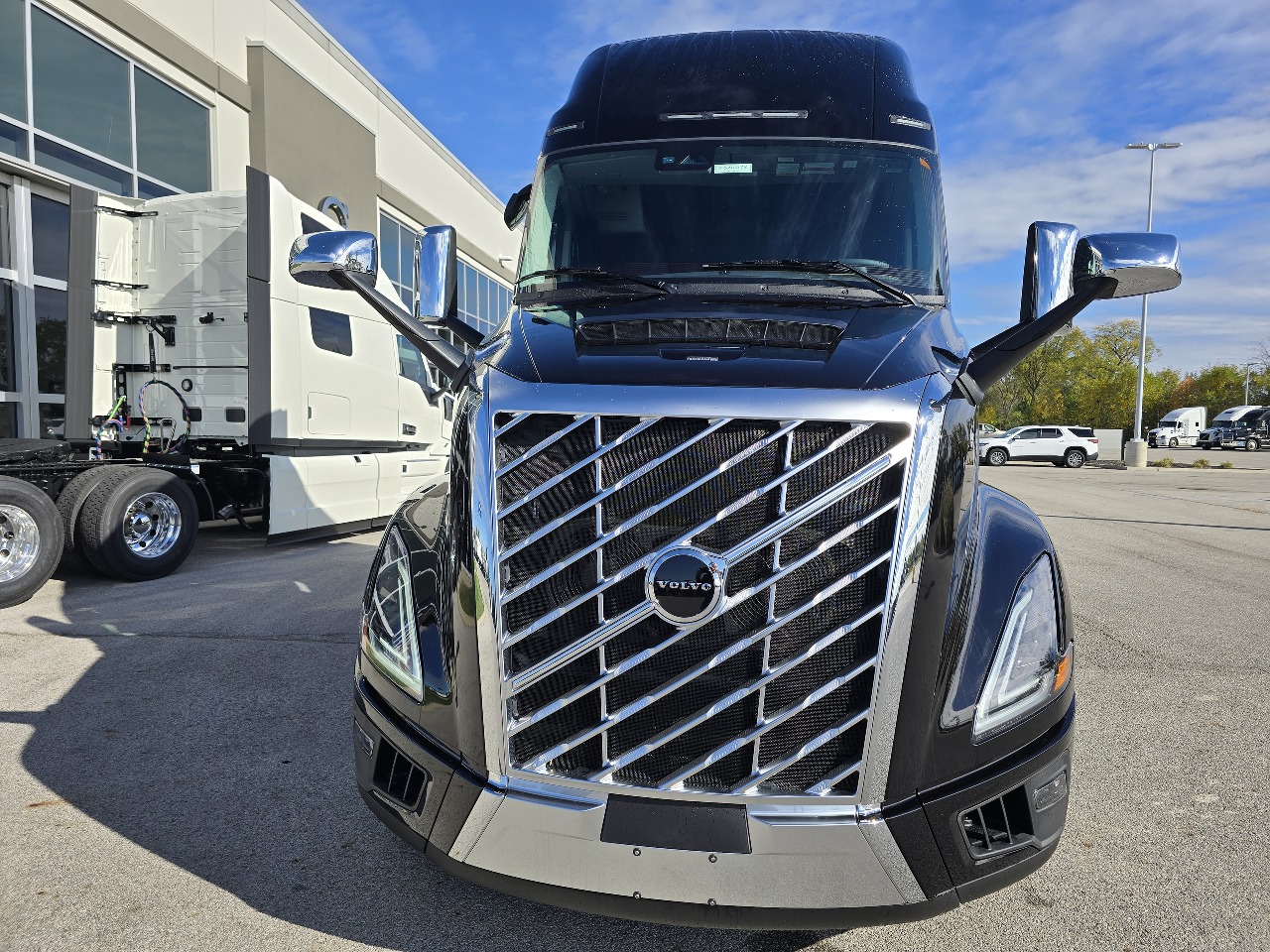 2026 Volvo - image 2