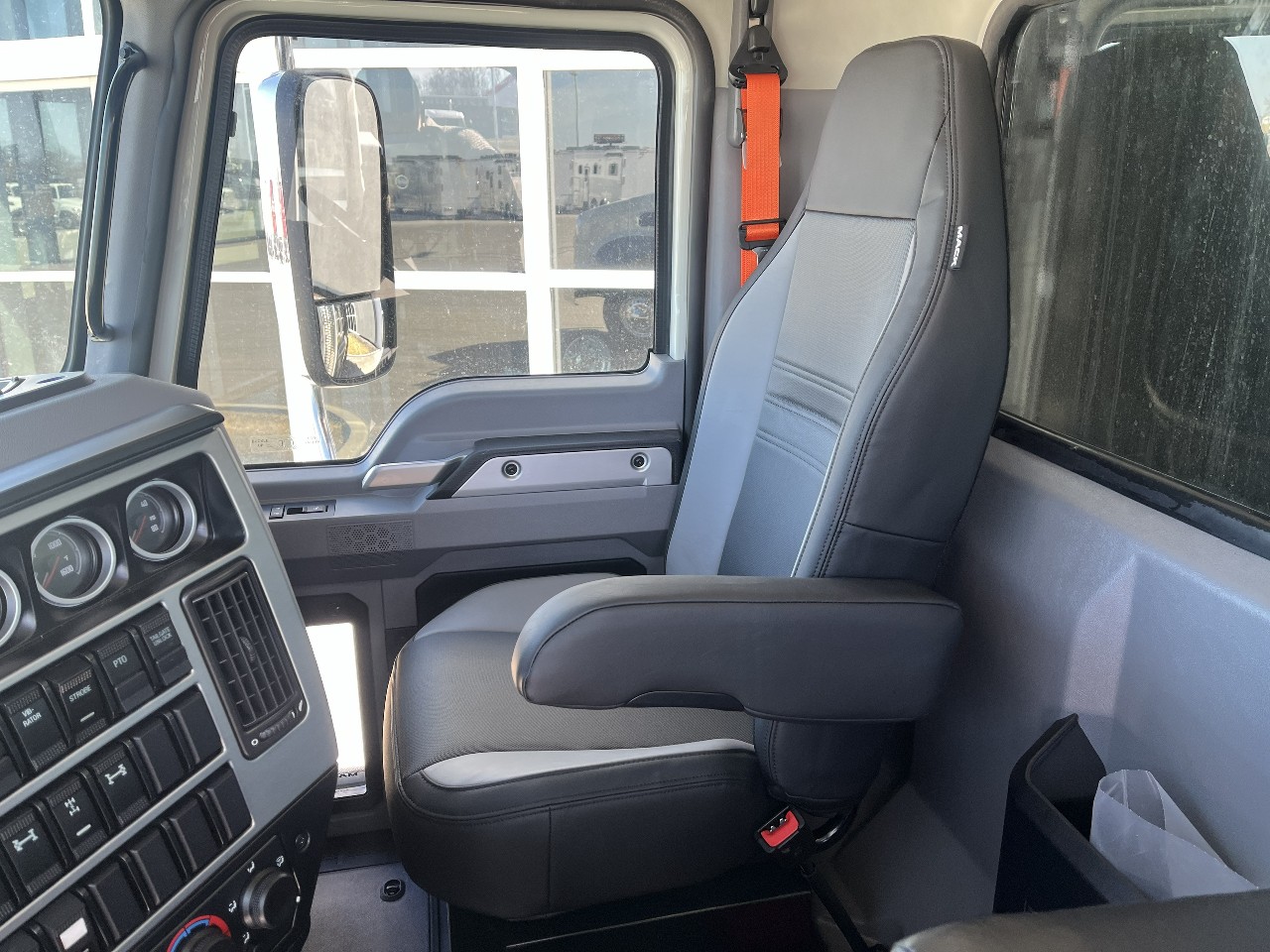 2026 Mack - image 12