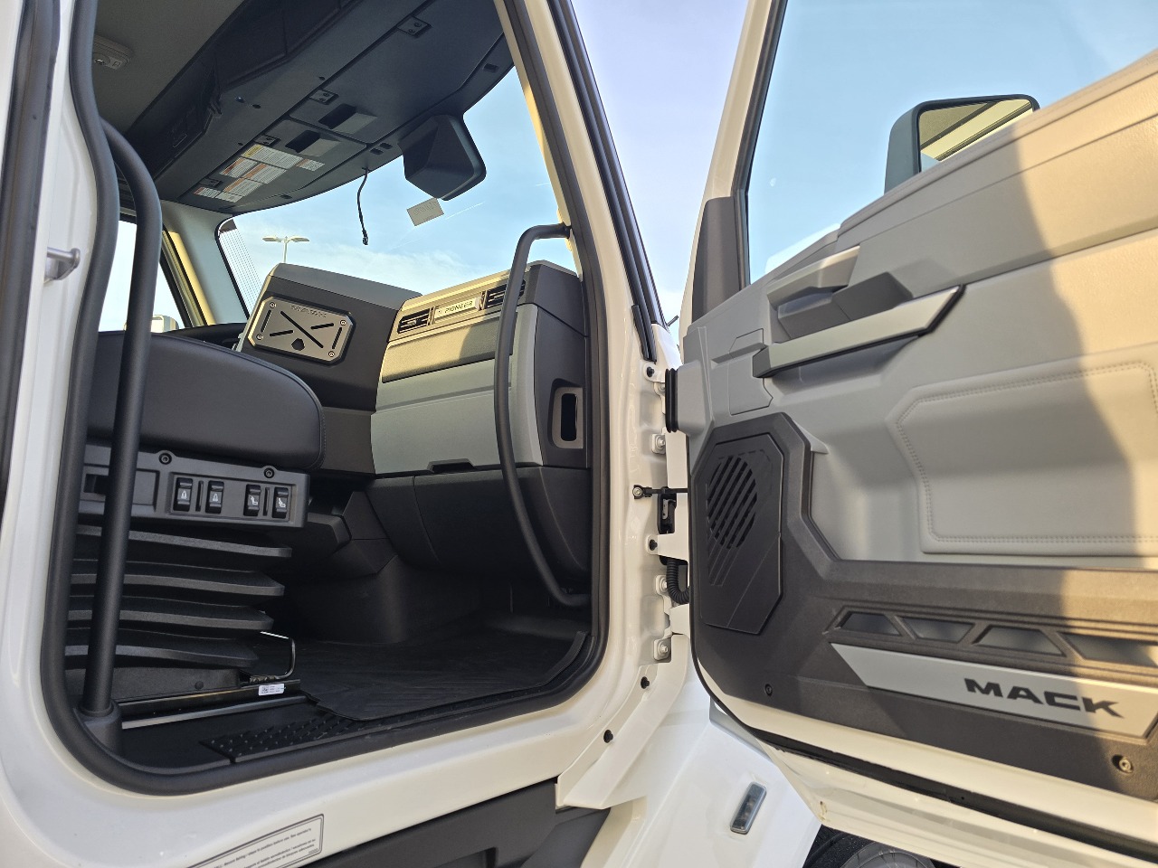 2026 Mack - image 11