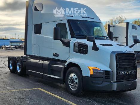2026-mack-pioneer-mp13-sleeper #321586