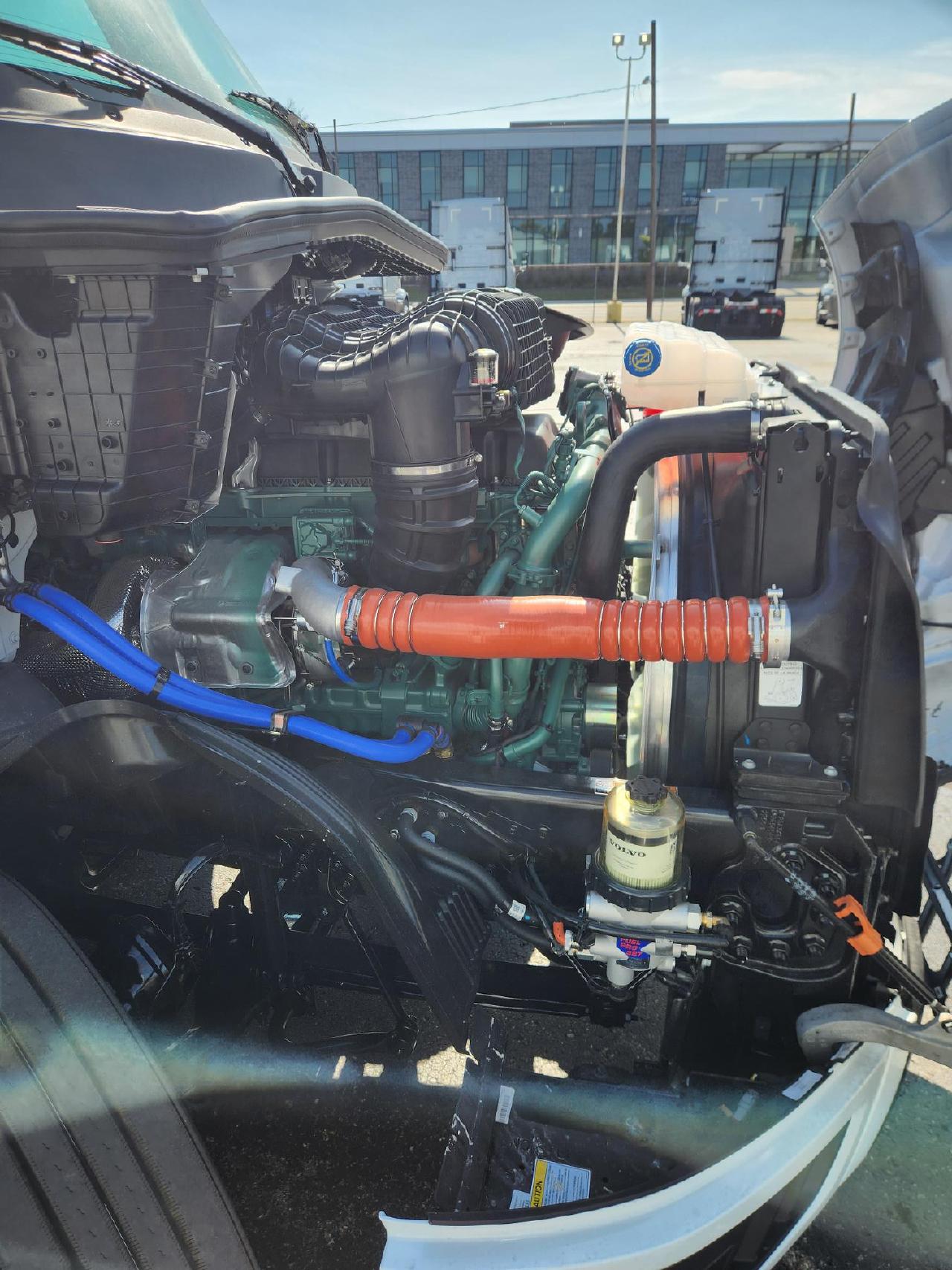 2026 Volvo - image 6