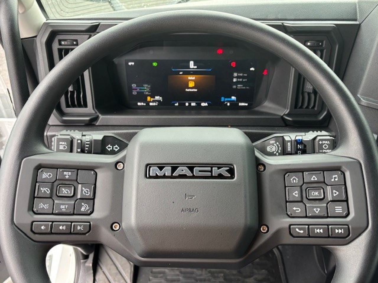 2026 Mack - image 6