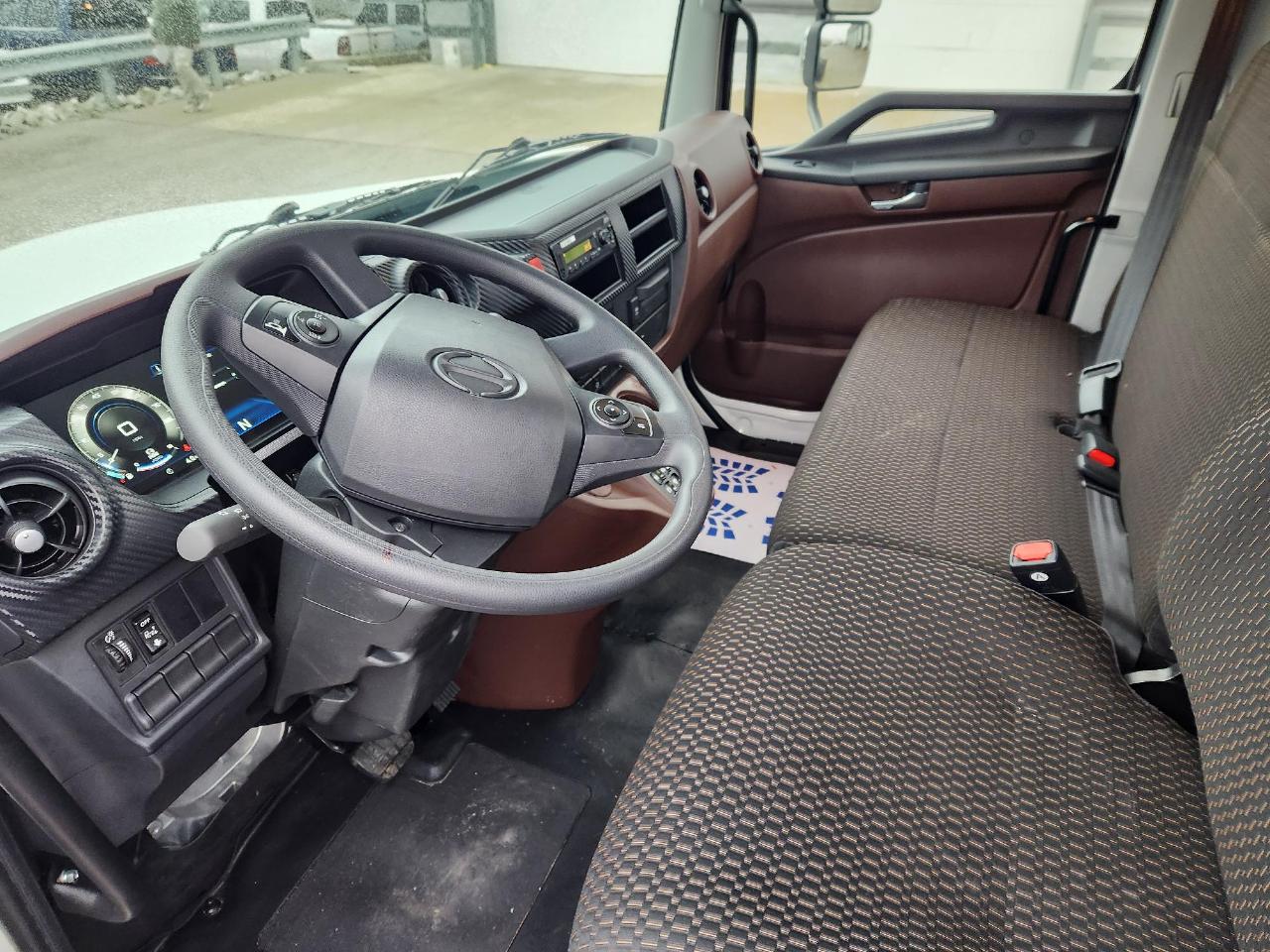 2026 Hino - image 12