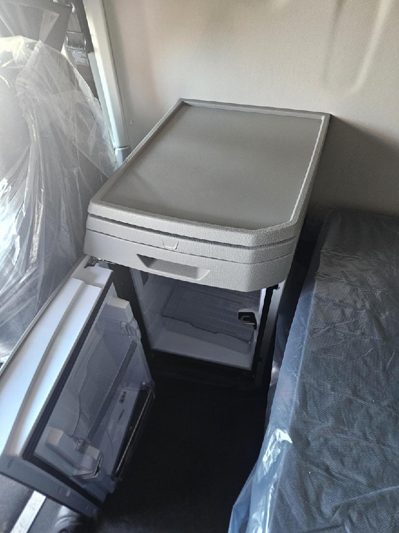 2026 Volvo - image 5