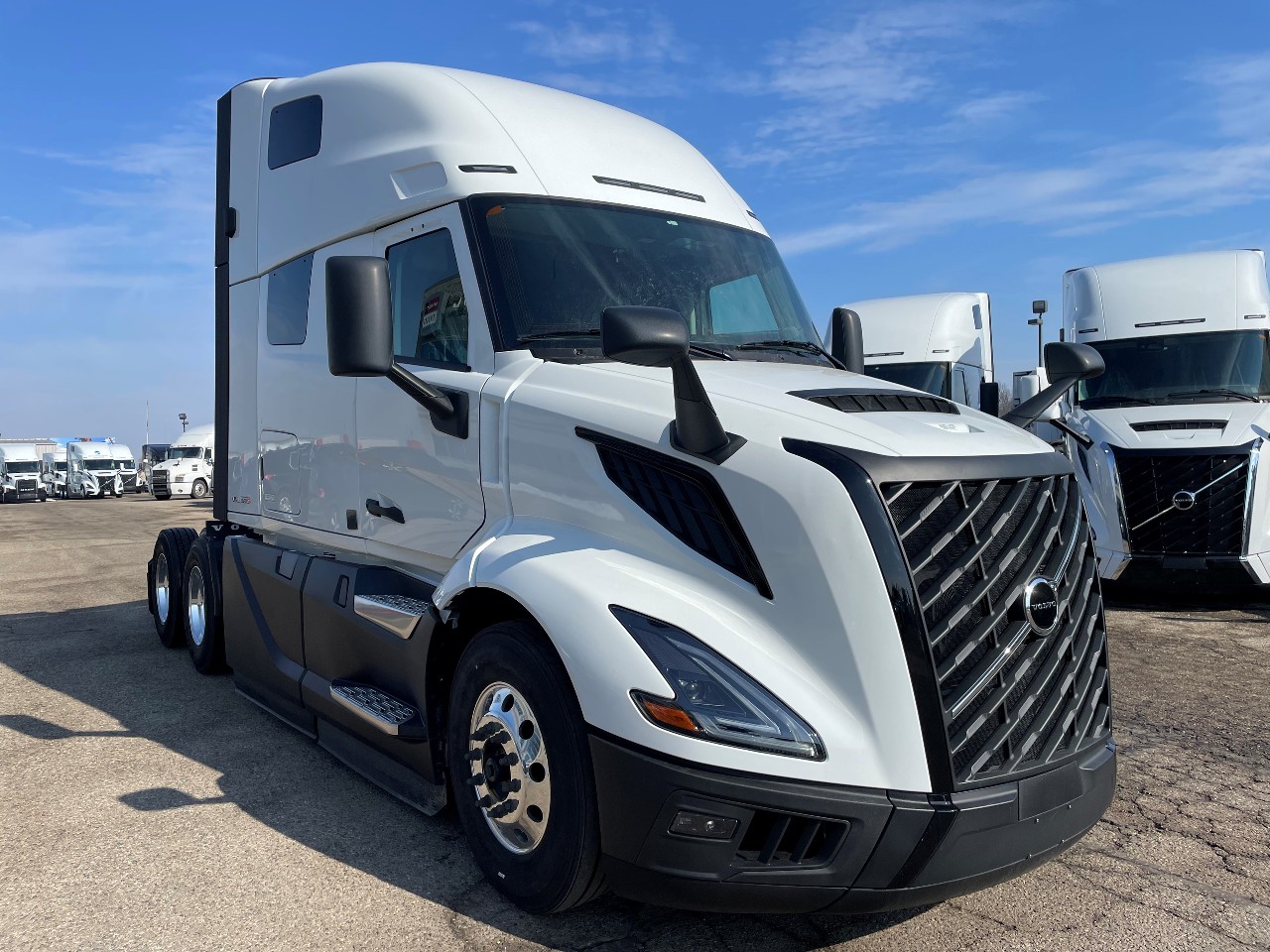 2026 Volvo - image 2