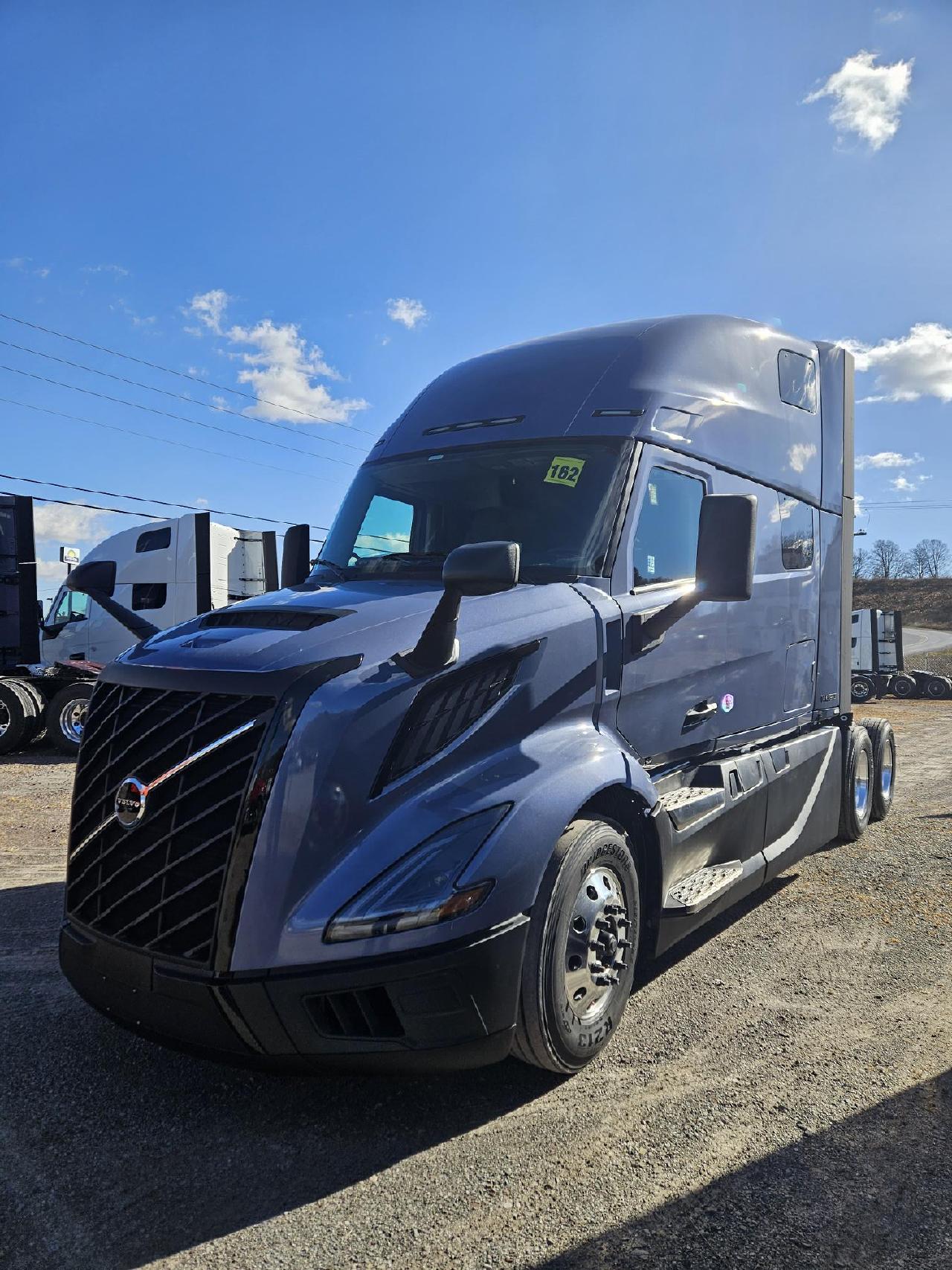 2026 Volvo - image 2