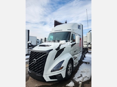 2026 VOLVO VNL64T660 Sleeper #322368