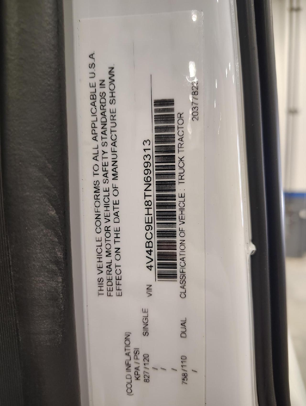 2026 Volvo - image 3