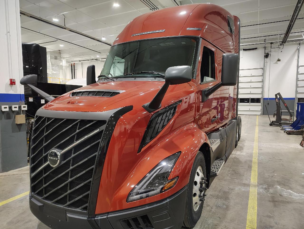 2026 Volvo - image 2