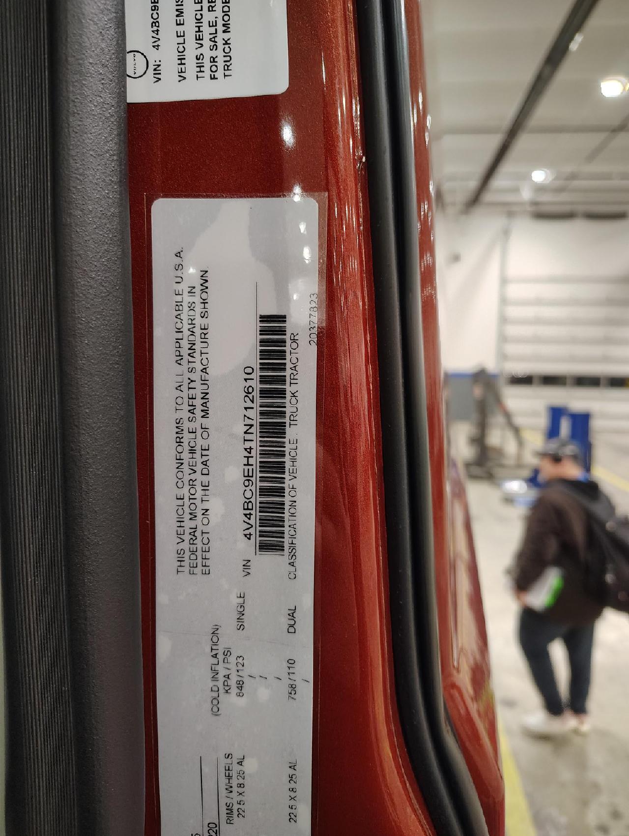 2026 Volvo - image 3