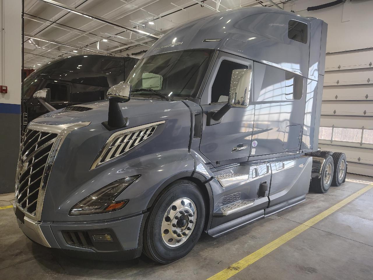 2026 Volvo - image 2