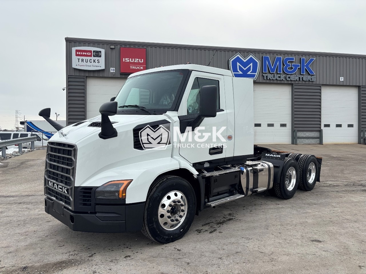 2027 Mack - image 4