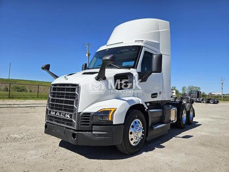 2027-mack-anthem-64t-daycab-daycab #323063
