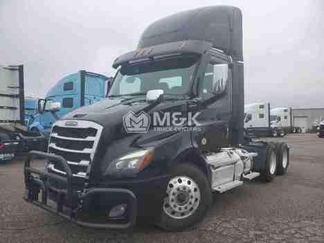 2022-freightliner-cascadia-116-daycab #323068