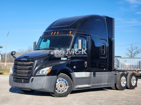 2023-freightliner-cascadia-126-sleeper #323137